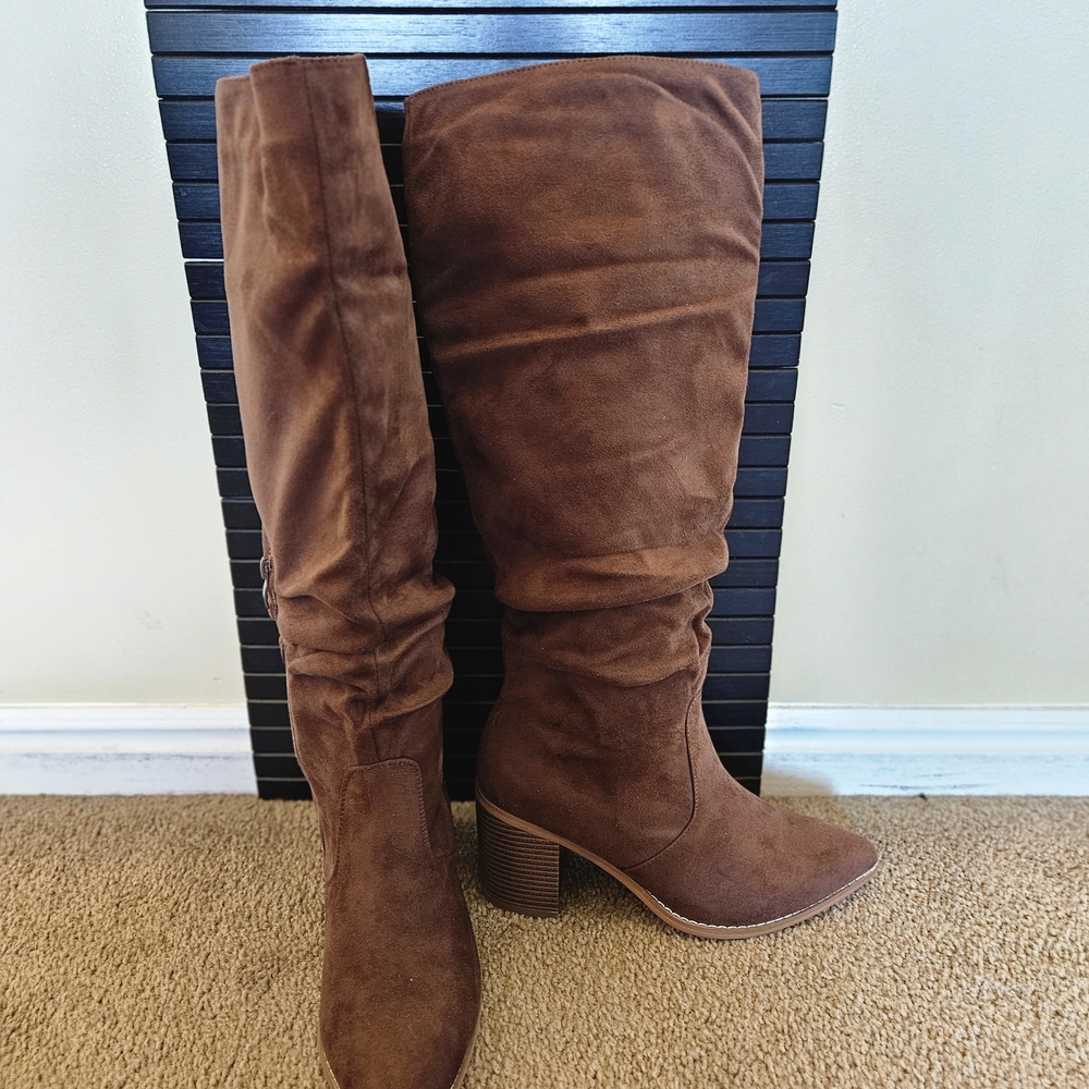 Brown Knee High Boots with Side Zipper